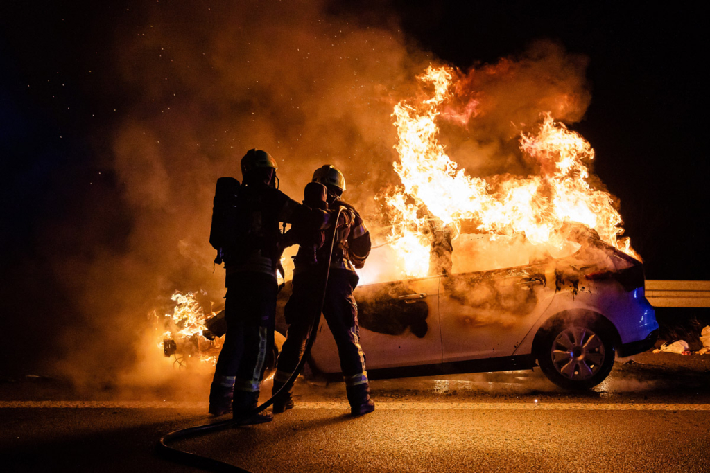 Tenron Application Automotive And Truks Battery On Fire